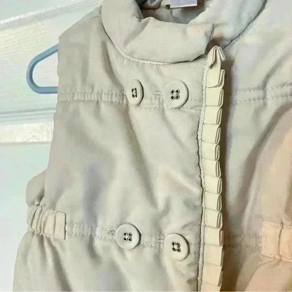 Janie and Jack Cream Zip Up Vest Size 12-24 months With Bow Detail on Back
